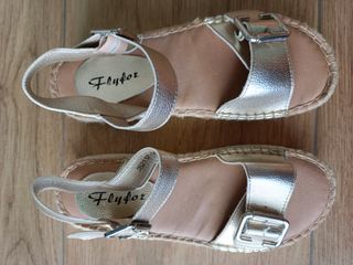 Sandalias Flyfor Talla 36 Doradas