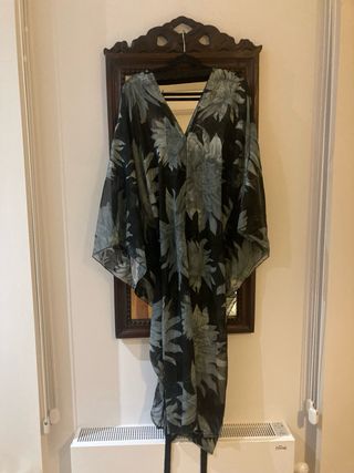 Vestido fiesta floral con pedrería