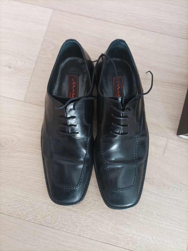 Scarpe eleganti nere da uomo Muratti per ragazzi