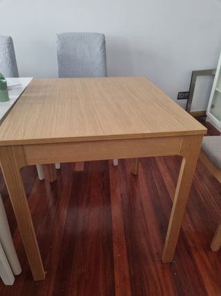 Mesa y 2 Sillas Madera ikea