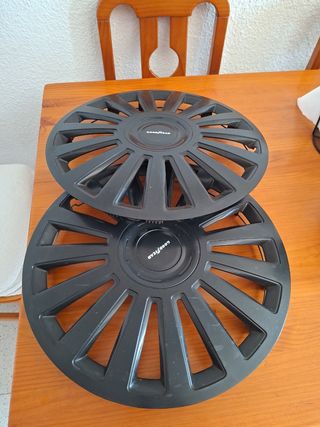 2 Tapacubos Goodyear 15"