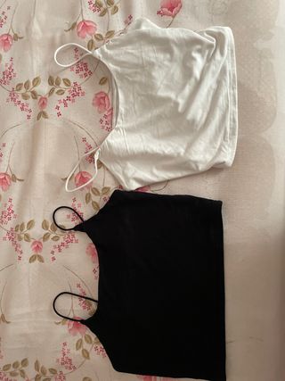 Top blanco y negro con tirantes