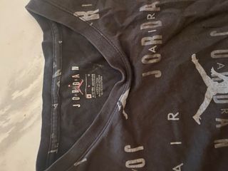 Camiseta Jordan Negra Estampada