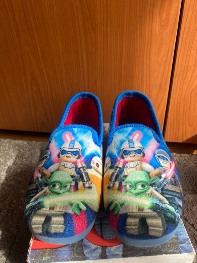 Zapatillas Star Wars Talla 35 con suela de caucho