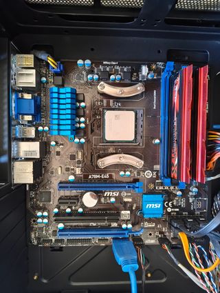 Procesador AMD A4-6300 + placa A78M-E45 + RAM