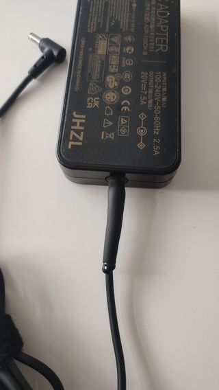 Cargador jhzl 20V 7.5A Portátil