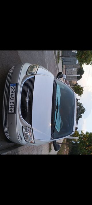 Chrysler Voyager 2003