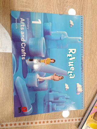 Arts and Crafts, 1 Primary, Revuela