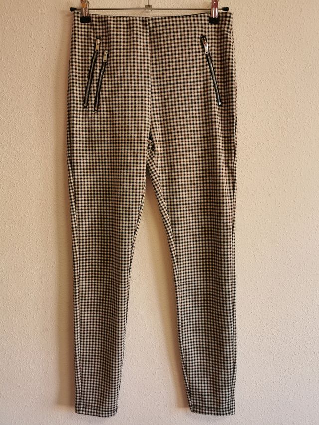 Leggings de chica talla M de Lefties de Cuadros.