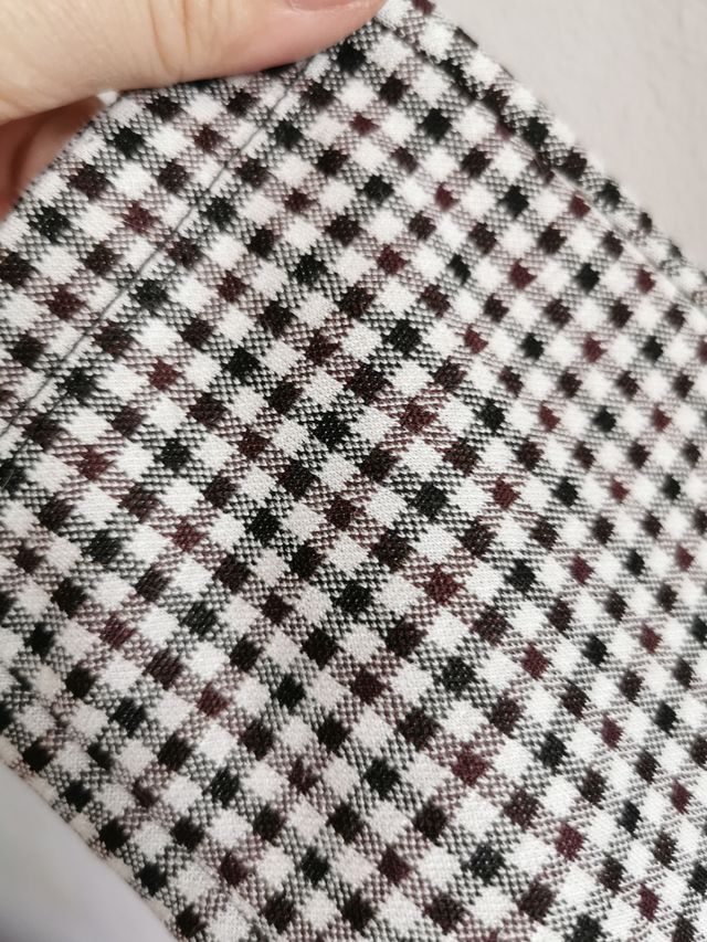 Leggings de chica talla M de Lefties de Cuadros.