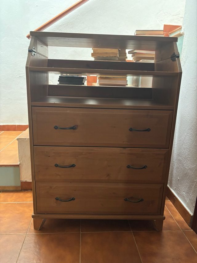 Cómoda de madera Ikea