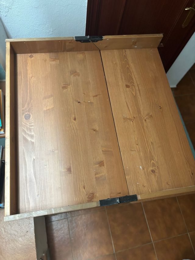 Cómoda de madera Ikea