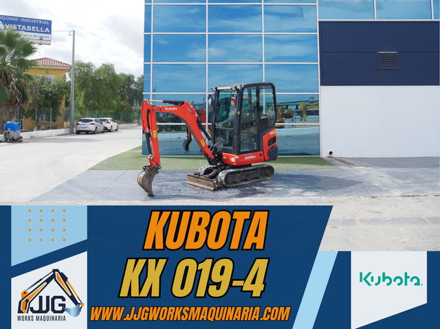 Mini excavadora Kubota KX019-4 con martillo