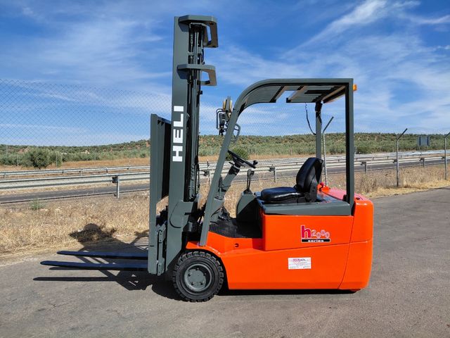 Carretilla elevadora eléctrica