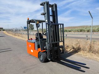 Carretilla elevadora eléctrica