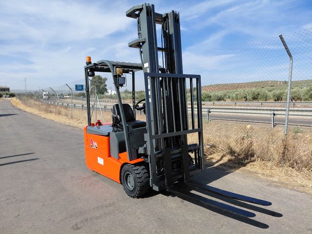 Carretilla elevadora eléctrica