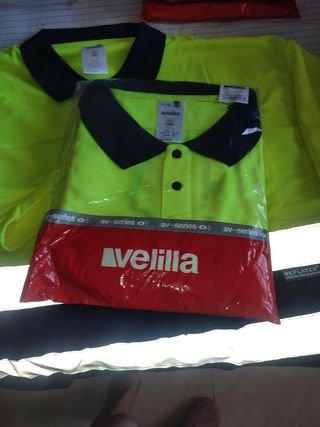 2 Camisetas manga corta fluorescente/
azul marino