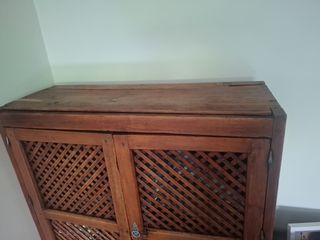 Preciosa alacena de madera