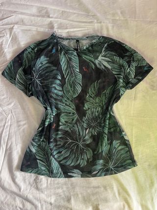 Camiseta malla estampada hojas Stradivarius