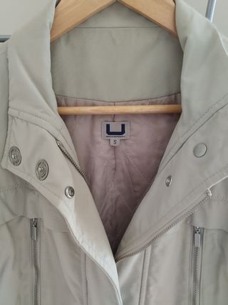 Cazadora larga Adolfo Domínguez chica