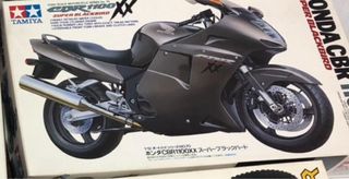 Kit Montagem Tamiya Honda CBR1100XX