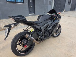 Kawasaki ZX6R 2010