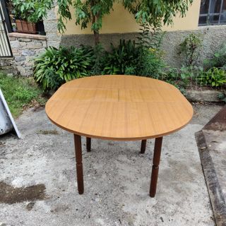 Tavolo rotondo allungabile in formica