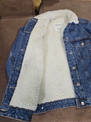 Cazadora vaquera borreguito Pull&Bear azul