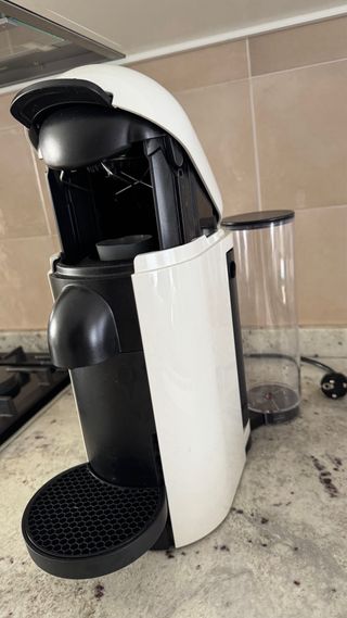Cafetera Nespresso VERTUO Pop Blanca