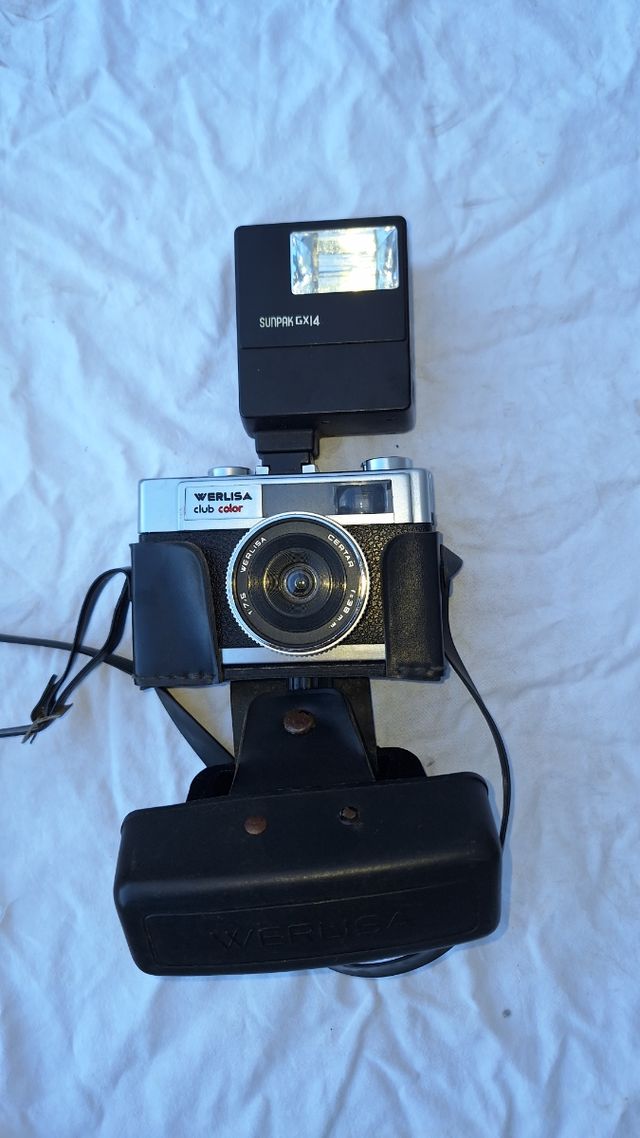 Cámara Werlisa Club Color con flash Sunpak GX14