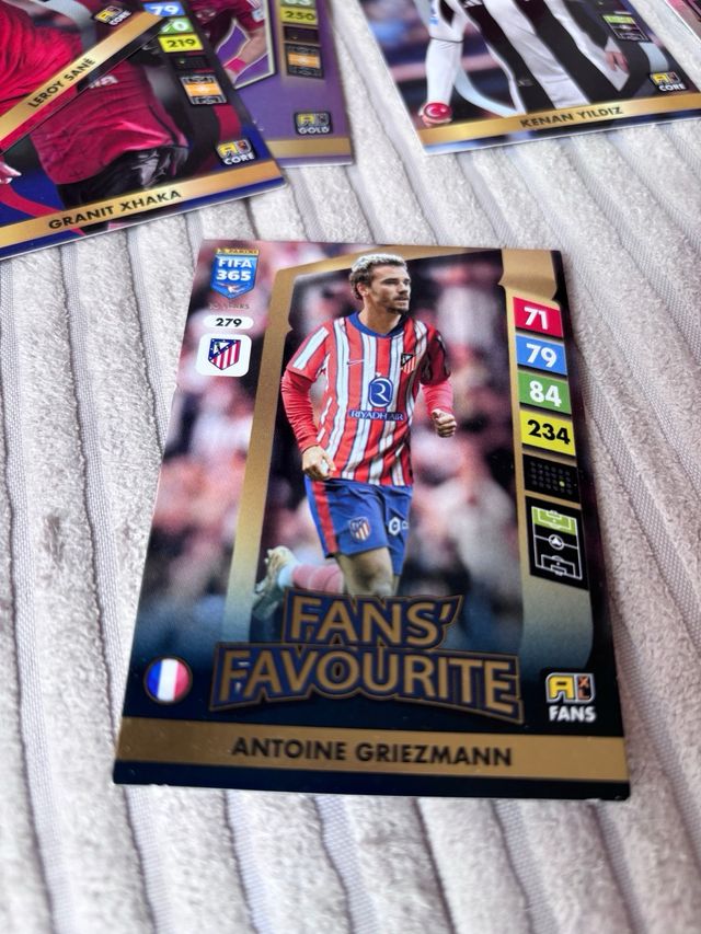 Cromos Adrenalyn XL: Sane, Xhaka, Griezmann, Ashou