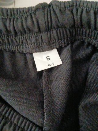 Pantalón corto deportivo Adidas negro