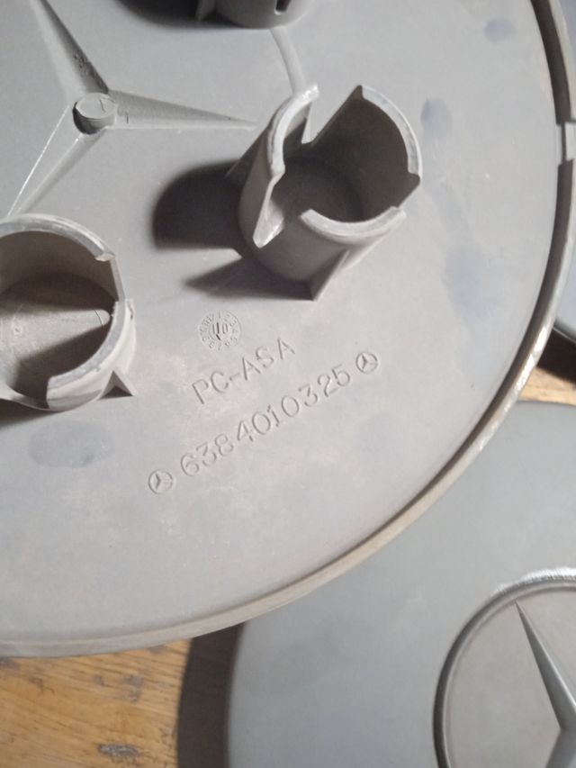 4 Tapacubos Mercedes Vito W638 Originales