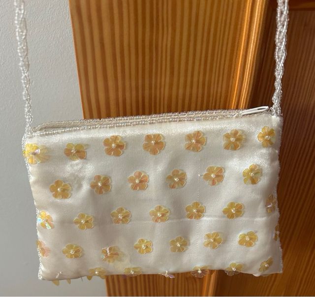 cartera fiesta con lentejuelas