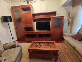 Mueble de salón madera y cristal