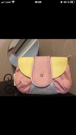 Bolso de vestir plateado ,rosa y amarillo 