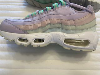 Zapatillas deportiva Nike Air Max Moradas Talla 36