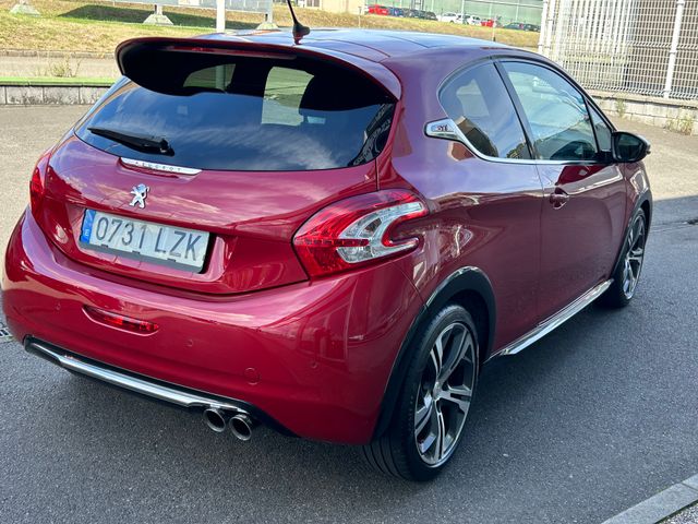 Peugeot 208 GTI 200CV