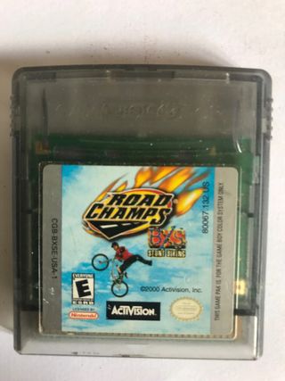 Road Champs: Stunt Bikes - Game Boy Color