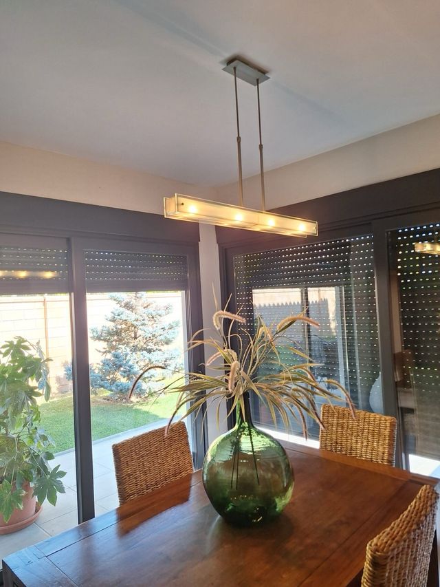 Lámpara de comedor moderna