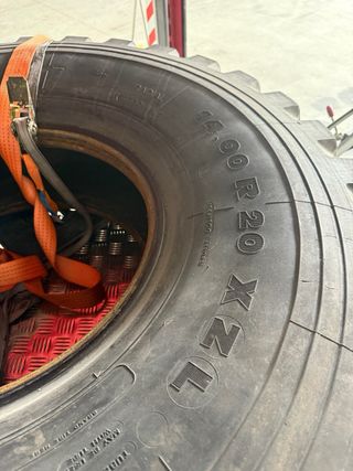 Neumáticos Michelin 14.00 R20 camiones 4x4 militar