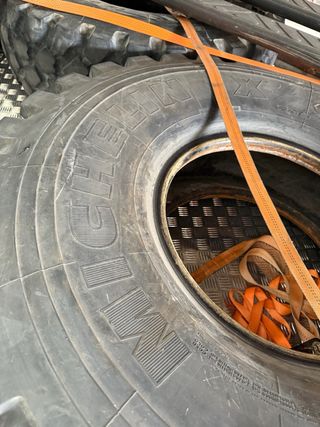 Neumáticos Michelin 14.00 R20 camiones 4x4 militar