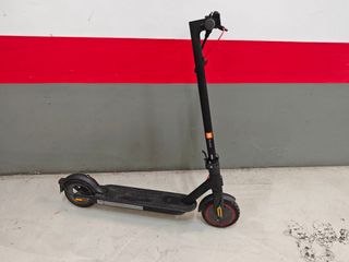 Xiaomi Mi Scooter Pro 2 + complementos 
