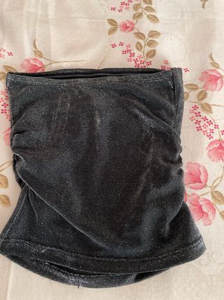 Top brillante gris oscuro