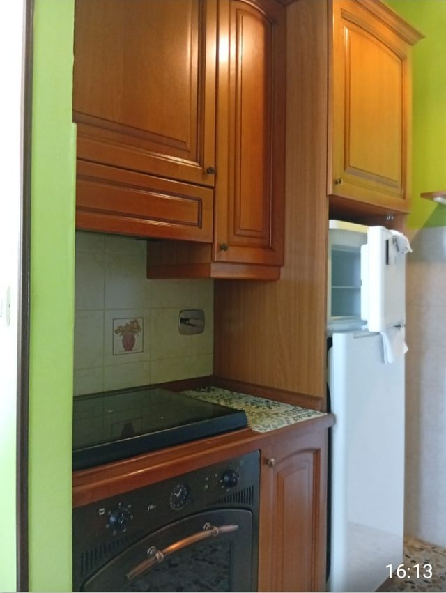 Cucina in legno marrone