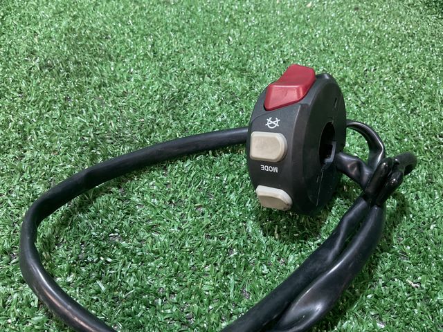 COMMUTATORE MANUBRIO DESTRO VOGE VALICO 525 DSX 23