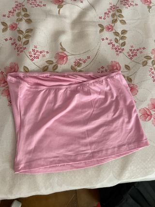 Top rosa sin tirantes con estrella