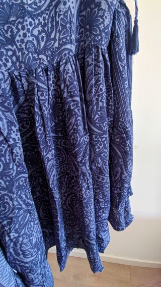 Vestido corto Natura con etiqueta