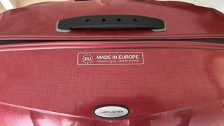 Maleta Samsonite Roja 85x60
Una rueda se sale 