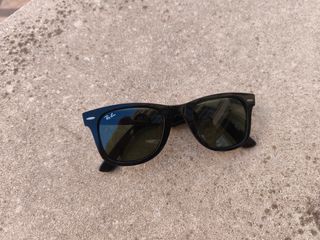 Gafas de Sol Ray-Ban Wayfarer Negras Nuevas.